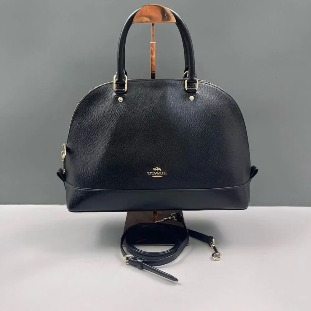 Coach Women Pre-Loved Bag Very Good Condition